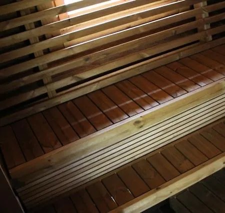 Moekki Jyvaeskylae Шале *